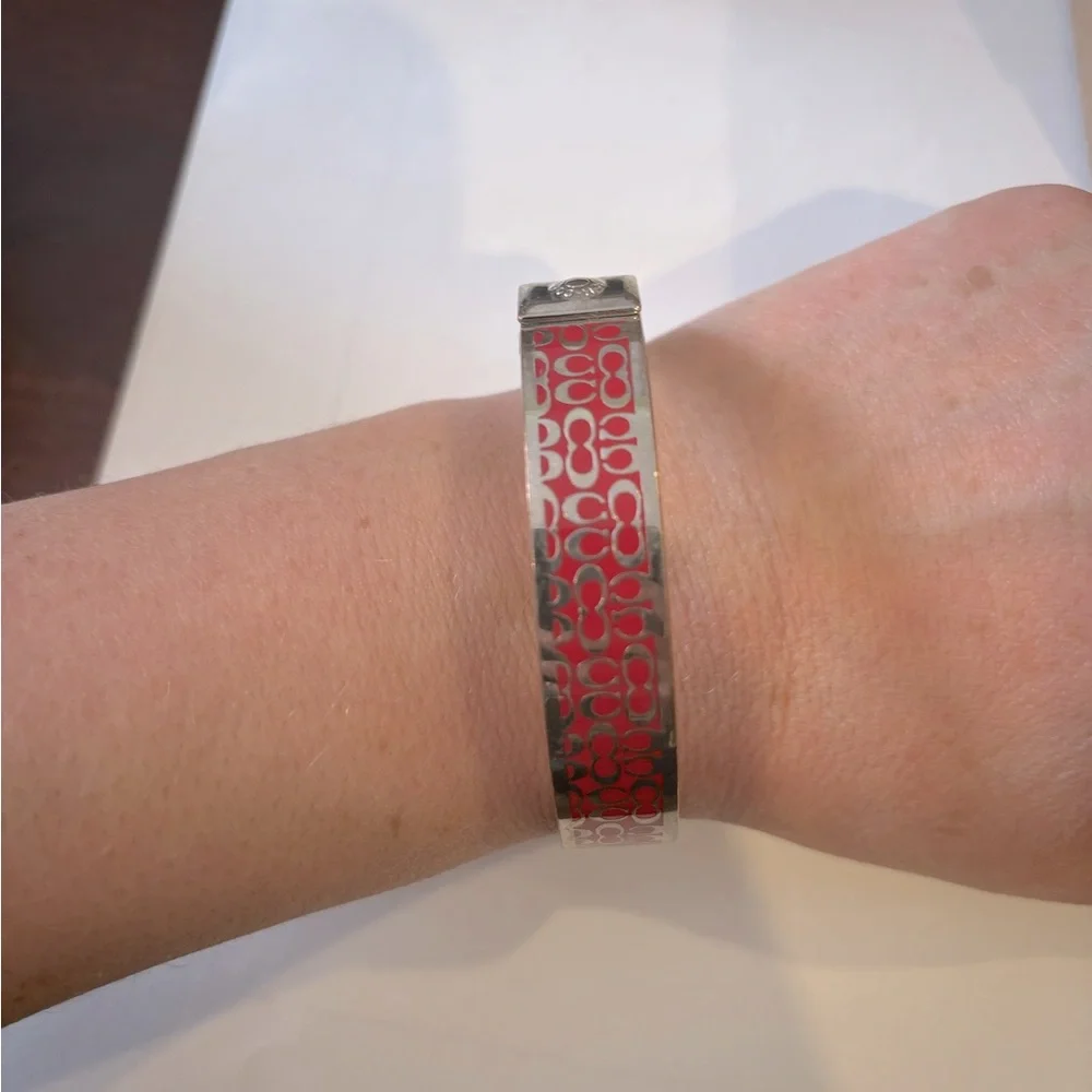 Authentic Coach bracelet. - Picture 1 of 3